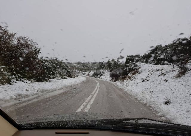 Εκτακτο δελτίο καιρού: Ερχονται θυελλώδεις άνεμοι και πυκνές χιονοπτώσεις