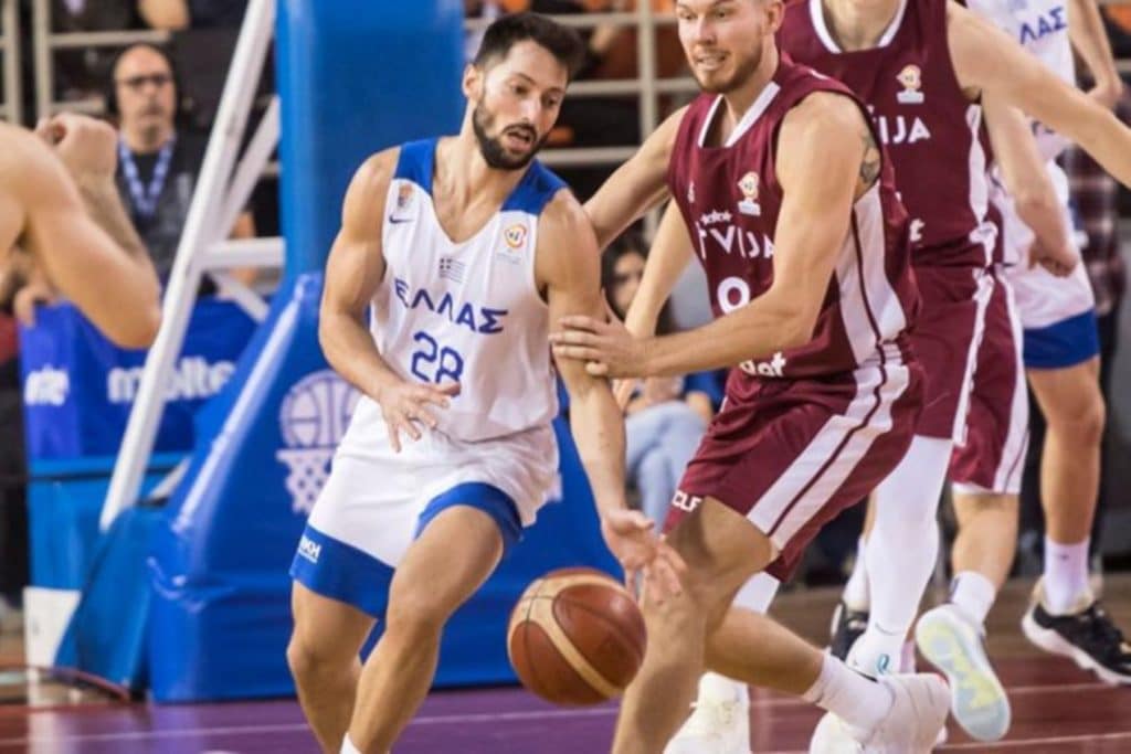 Γκίκας: «Κανέναν δεν βοηθά αυτό που γίνεται με FIBA και Euroleague»