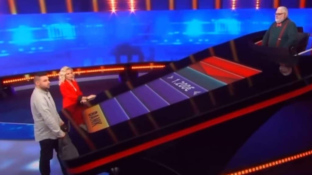 Απίθανο Βίντεο! ΑΕΚτζής στο «The Chase» πήγε για μαλί, αλλά… (vid)