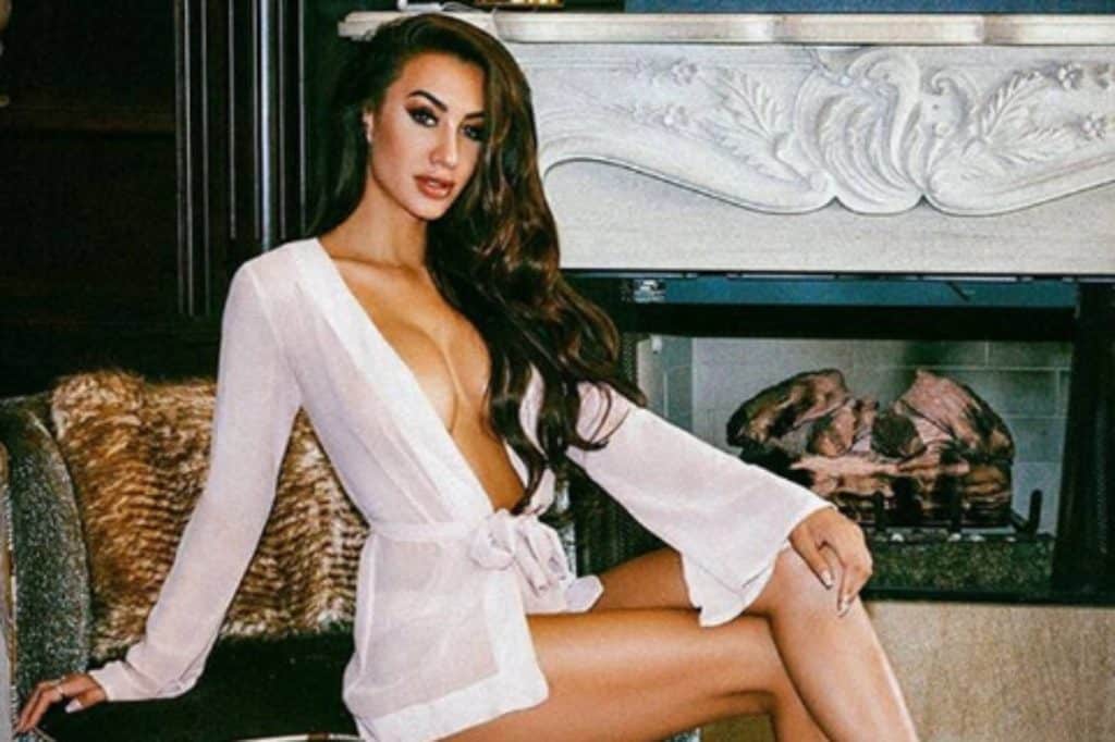 Corrie Yee: Ένα απίστευτο κορμί που «ρίχνει» το Instagram (pics)