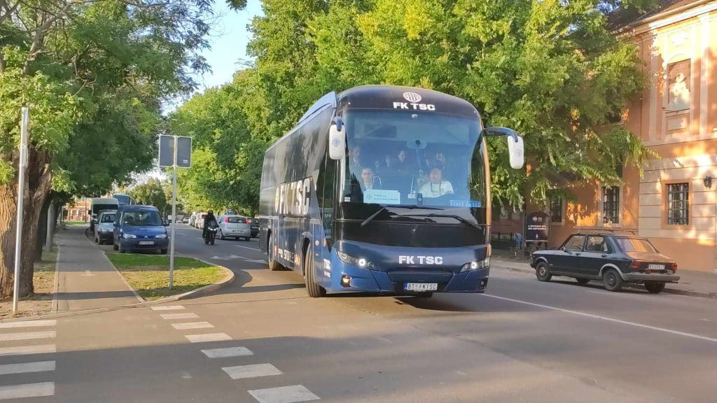 Άφιξη Μπάτσκα Τόπολα στην TSC ARENA ενόψει Θρύλου! (vid)