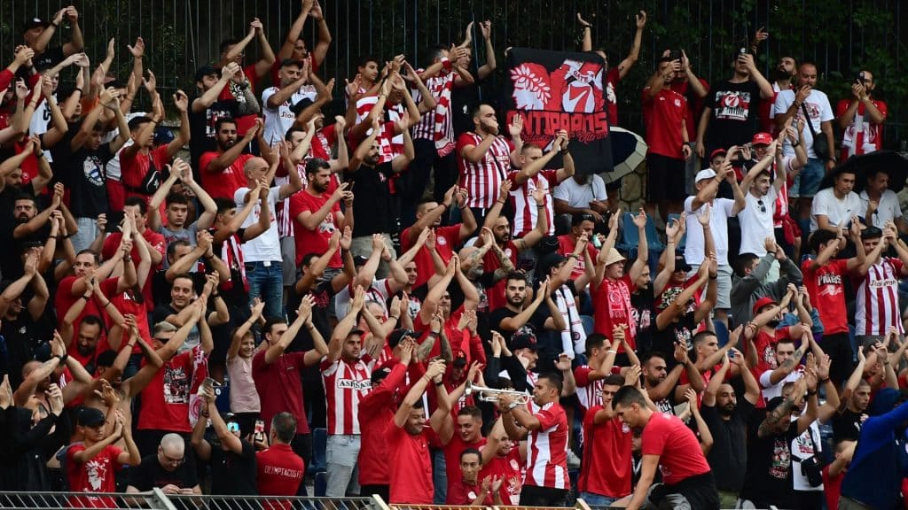 Θύρα 7: «Θρύλε γερά, πρωτάθλημα ξανά!» (photo)