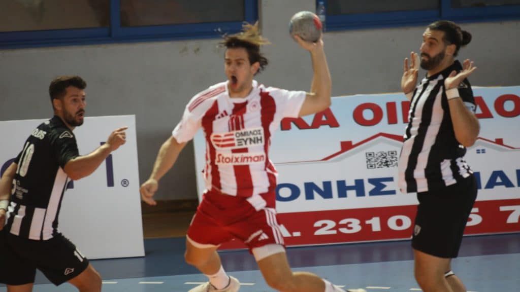 ΠΑΟΚ – Ολυμπιακός 24-36: Με το δεξί στη Handball Premier ο Θρύλος!