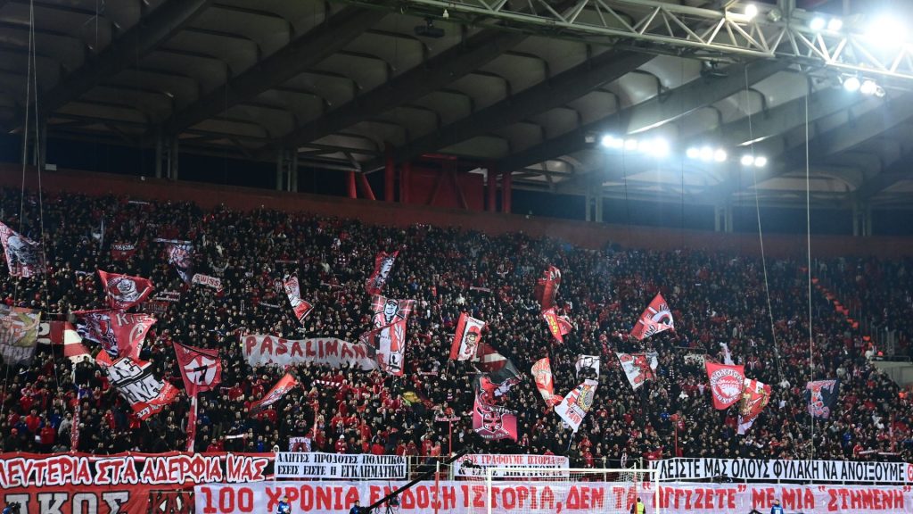 Ολυμπιακός: Έλιωσε από τον πύρινο κόσμο η ΑΕΚ!