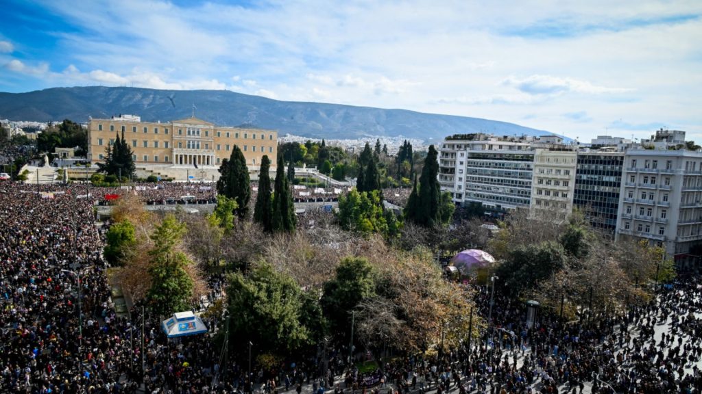 Τέμπη: Το μεγαλειώδες συλλαλητήριο έκανε τον γύρο του κόσμου – Όσα αναφέρουν τα διεθνή ΜΜΕ